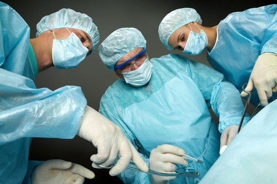 Photodune 366547 Surgeons Operating Xs